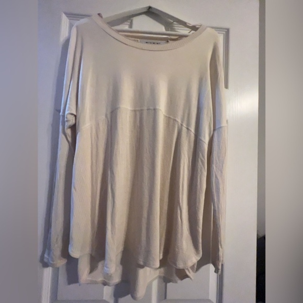 light before dark size medium‎ cream color long sleeve shirt